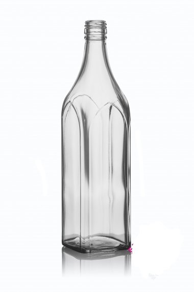 Бутылка стеклянная квадратная 0,75 л  