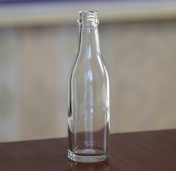 Пляшка скляна 0,05 л №4 18*12 40 шт